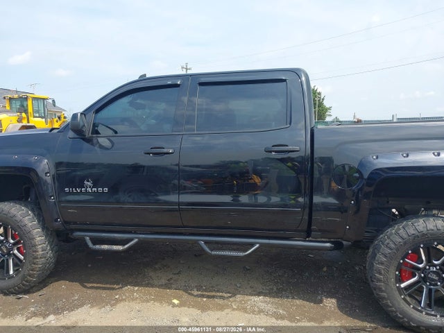 Продаж на аукціоні авто 2018 Chevrolet Silverado 1500 2lt, vin: 3GCUKRECXJG300192, номер лоту: 45961131