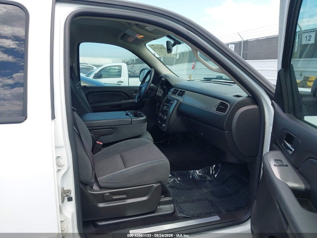 2009 Chevrolet Suburban 1500 Ls მანქანა იყიდება აუქციონზე, vin: 1GNFC16049R150479, აუქციონის ნომერი: 45961133