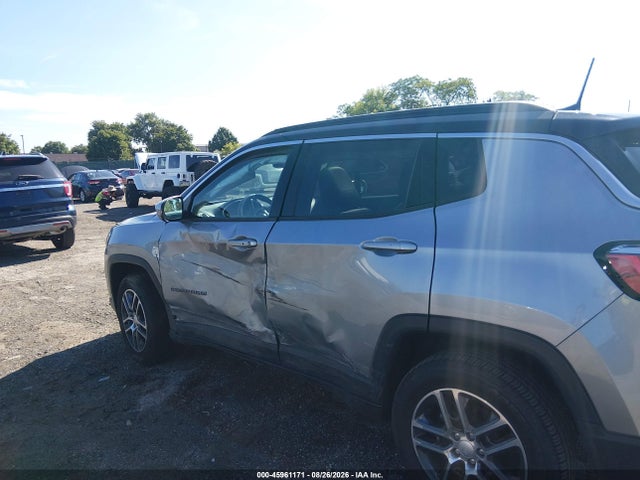 2018 Jeep Compass Latitude 4x4 მანქანა იყიდება აუქციონზე, vin: 3C4NJDBB9JT114883, აუქციონის ნომერი: 45961171