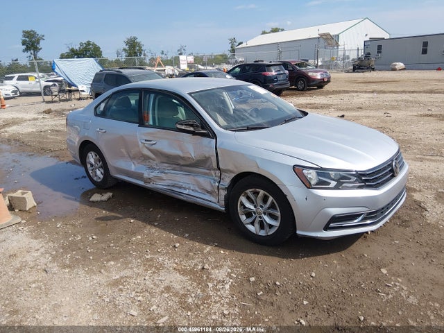 Aukcja sprzedaży 2018 Volkswagen Passat 2.0t R-line/2.0t S, vin: 1VWAA7A31JC022041, numer aukcji: 45961184