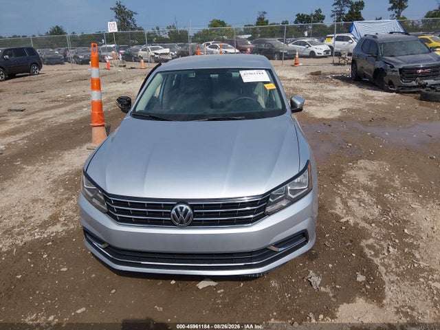 Aukcja sprzedaży 2018 Volkswagen Passat 2.0t R-line/2.0t S, vin: 1VWAA7A31JC022041, numer aukcji: 45961184