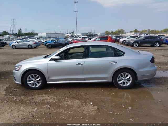 Aukcja sprzedaży 2018 Volkswagen Passat 2.0t R-line/2.0t S, vin: 1VWAA7A31JC022041, numer aukcji: 45961184