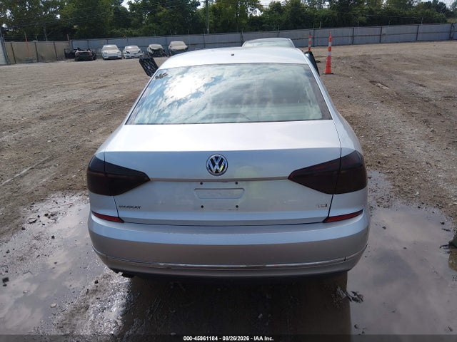 Aukcja sprzedaży 2018 Volkswagen Passat 2.0t R-line/2.0t S, vin: 1VWAA7A31JC022041, numer aukcji: 45961184