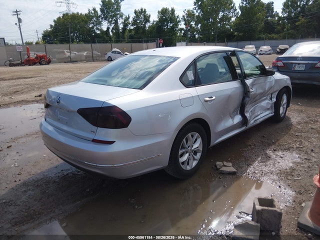 Aukcja sprzedaży 2018 Volkswagen Passat 2.0t R-line/2.0t S, vin: 1VWAA7A31JC022041, numer aukcji: 45961184