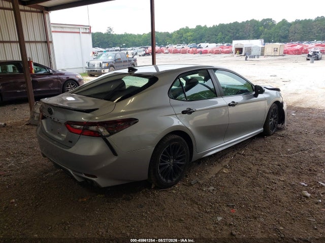45961254 :رقم المزاد ، 4T1G11AK5NU499603 vin ، 2022 Toyota Camry Se Nightshade Edition مزاد بيع