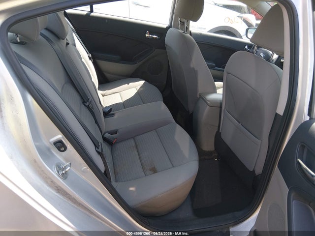 45961260 :رقم المزاد ، KNAFX4A63F5313505 vin ، 2015 Kia Forte Lx مزاد بيع