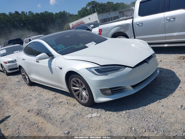 2018 Tesla Model S 100d/75d/p100d მანქანა იყიდება აუქციონზე, vin: 5YJSA1E26JF259505, აუქციონის ნომერი: 45961280