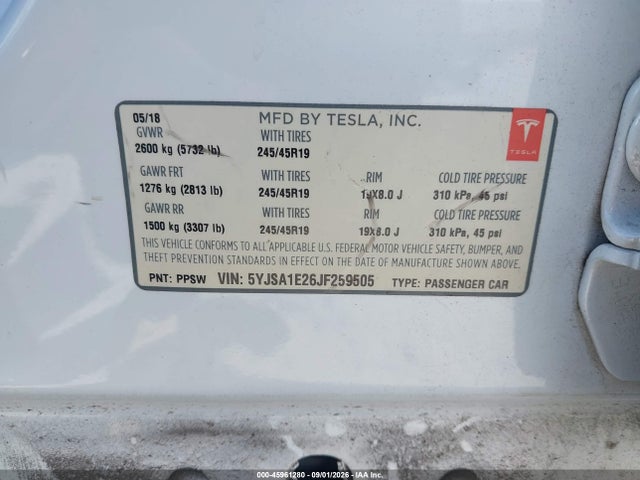45961280 :رقم المزاد ، 5YJSA1E26JF259505 vin ، 2018 Tesla Model S 100d/75d/p100d مزاد بيع
