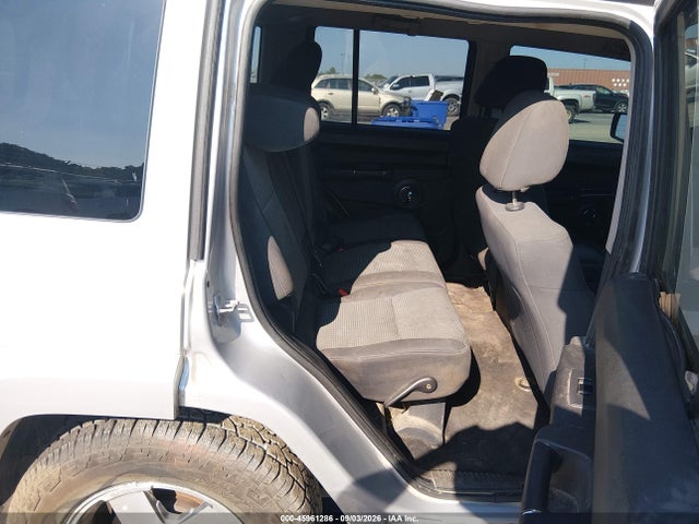 2010 Jeep Commander Sport მანქანა იყიდება აუქციონზე, vin: 1J4RH4GK8AC162192, აუქციონის ნომერი: 45961286