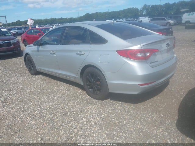 45961289 :رقم المزاد ، 5NPE24AF3FH165563 vin ، 2015 Hyundai Sonata Se مزاد بيع