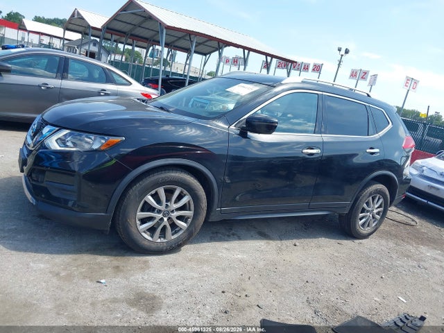 Auction sale of the 2017 Nissan Rogue Sv, vin: JN8AT2MV4HW006927, lot number: 45961325