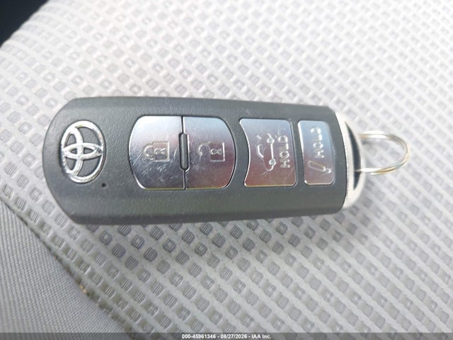 Продажа на аукционе авто 2019 Toyota Yaris Le, vin: 3MYDLBYV9KY513830, номер лота: 45961346