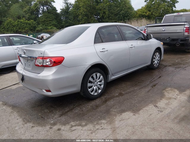 Продажа на аукционе авто 2013 Toyota Corolla Le, vin: 2T1BU4EE7DC951137, номер лота: 45961398