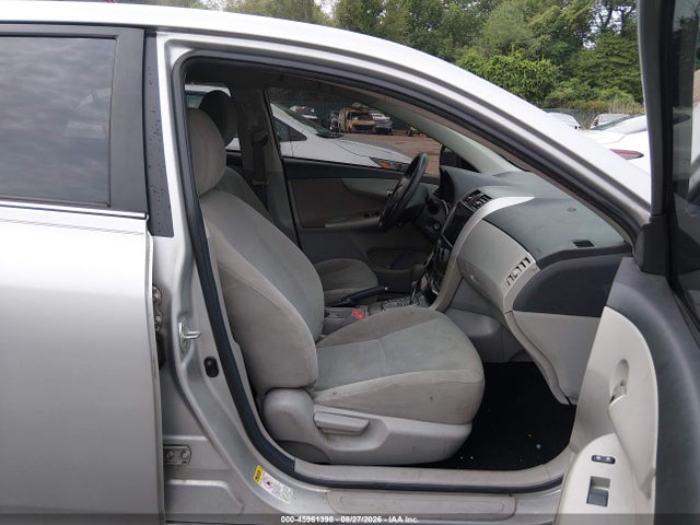 Продажа на аукционе авто 2013 Toyota Corolla Le, vin: 2T1BU4EE7DC951137, номер лота: 45961398