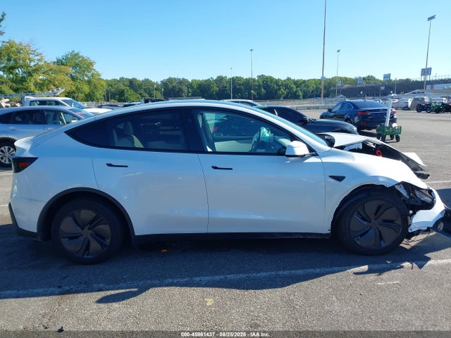 Продажа на аукционе авто 2026 Tesla Model Y, vin: 7SAYGDEE8TF639682, номер лота: 45961437