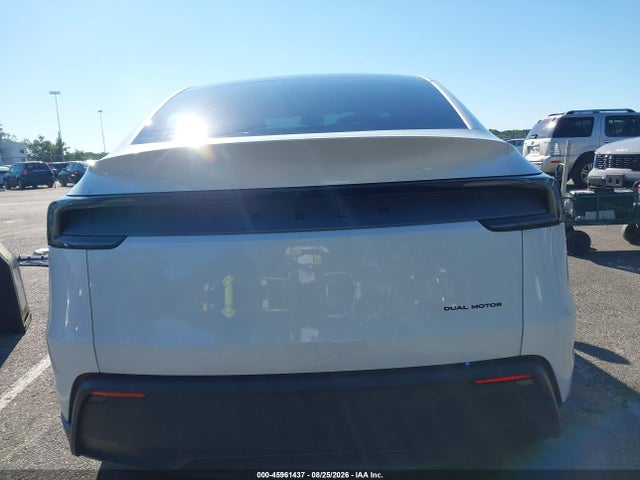 Продажа на аукционе авто 2026 Tesla Model Y, vin: 7SAYGDEE8TF639682, номер лота: 45961437