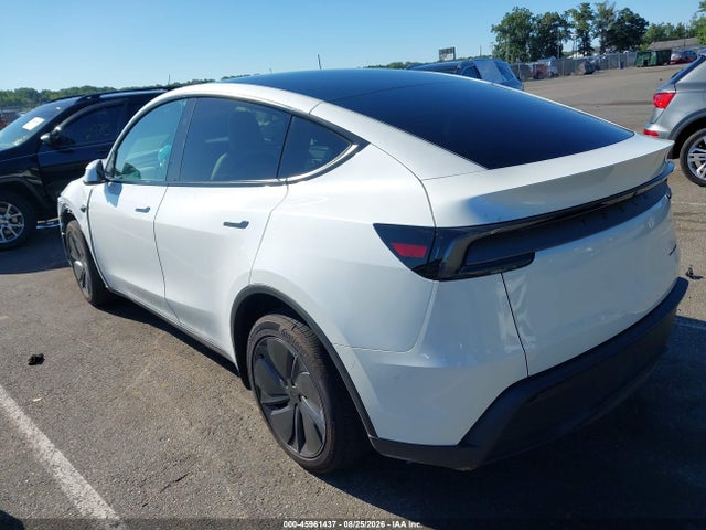 Продажа на аукционе авто 2026 Tesla Model Y, vin: 7SAYGDEE8TF639682, номер лота: 45961437