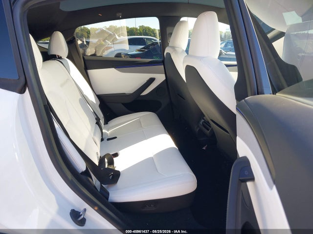 Продажа на аукционе авто 2026 Tesla Model Y, vin: 7SAYGDEE8TF639682, номер лота: 45961437