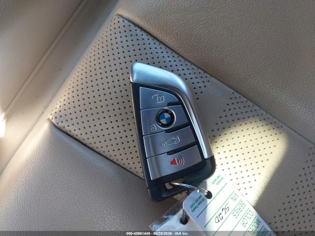 45961449 :رقم المزاد ، 5UXCR6C07M9G15620 vin ، 2021 Bmw X5 Xdrive40i مزاد بيع