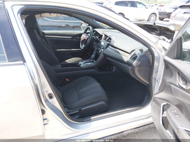 45961492 :رقم المزاد ، SHHFK7H48JU203837 vin ، 2018 Honda Civic Sport مزاد بيع