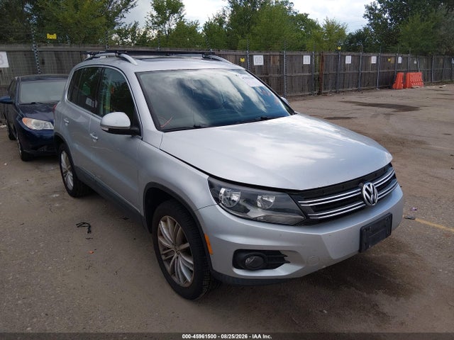 2015 Volkswagen Tiguan Sel მანქანა იყიდება აუქციონზე, vin: WVGBV7AX0FW511482, აუქციონის ნომერი: 45961500