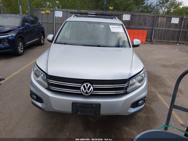 2015 Volkswagen Tiguan Sel მანქანა იყიდება აუქციონზე, vin: WVGBV7AX0FW511482, აუქციონის ნომერი: 45961500