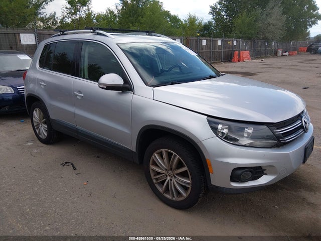 2015 Volkswagen Tiguan Sel მანქანა იყიდება აუქციონზე, vin: WVGBV7AX0FW511482, აუქციონის ნომერი: 45961500