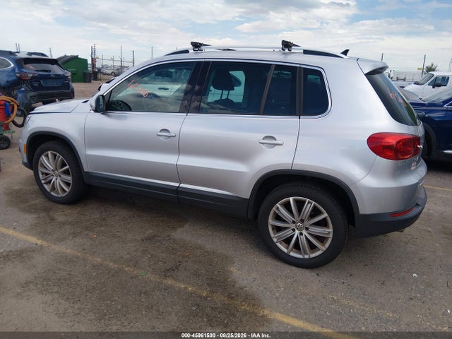 2015 Volkswagen Tiguan Sel მანქანა იყიდება აუქციონზე, vin: WVGBV7AX0FW511482, აუქციონის ნომერი: 45961500