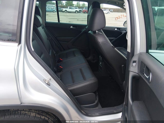 2015 Volkswagen Tiguan Sel მანქანა იყიდება აუქციონზე, vin: WVGBV7AX0FW511482, აუქციონის ნომერი: 45961500