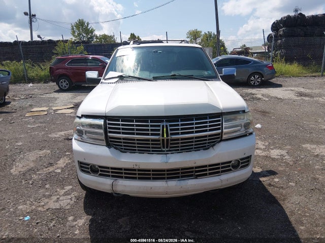 Продаж на аукціоні авто 2011 Lincoln Navigator, vin: 5LMJJ2J52BEJ09615, номер лоту: 45961516