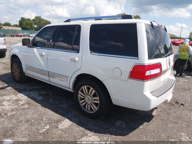 Продаж на аукціоні авто 2011 Lincoln Navigator, vin: 5LMJJ2J52BEJ09615, номер лоту: 45961516