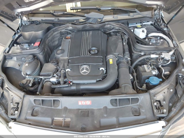 2012 Mercedes-benz C 250 Sport მანქანა იყიდება აუქციონზე, vin: WDDGF4HBXCR235733, აუქციონის ნომერი: 45961536