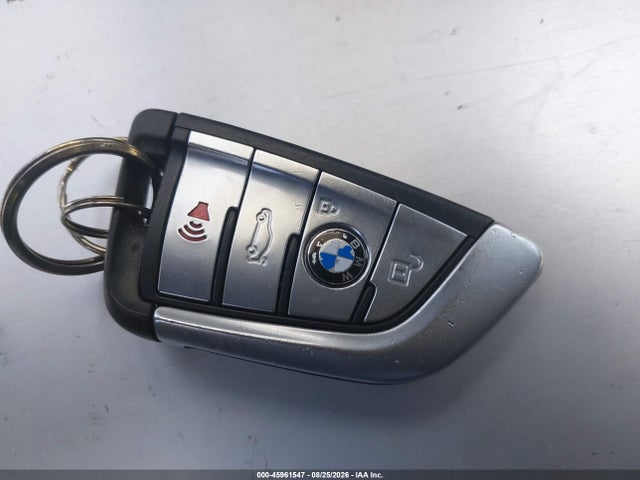 WBAJA5C53JWA39914 BMW 530I