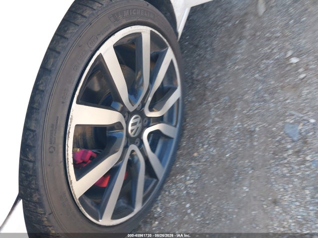 2014 Volkswagen Gti Wolfsburg Edition მანქანა იყიდება აუქციონზე, vin: WVWHD7AJ1EW010242, აუქციონის ნომერი: 45961720