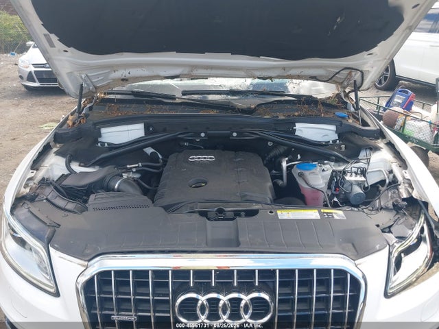 Audi Q5 2.0t Premium 2017 WA1M2AFP2HA072873 Image 10