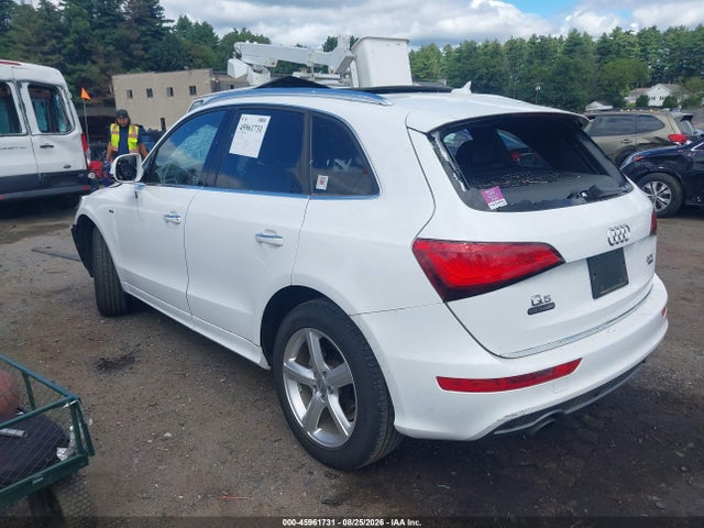 Audi Q5 2.0t Premium 2017 WA1M2AFP2HA072873 Image 3