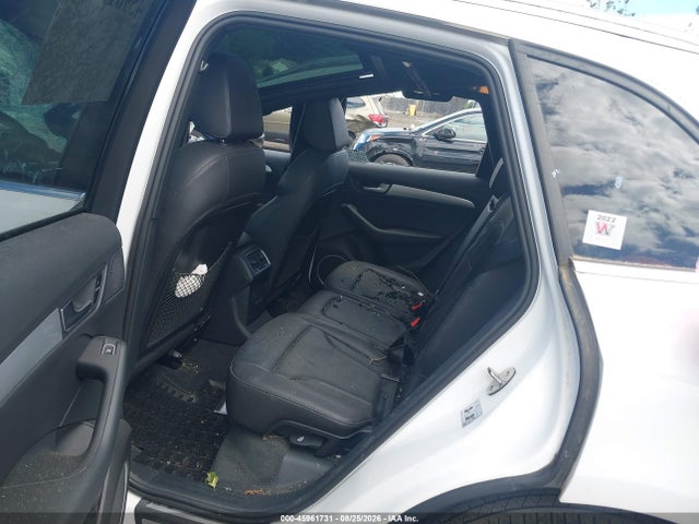 Audi Q5 2.0t Premium 2017 WA1M2AFP2HA072873 Image 8
