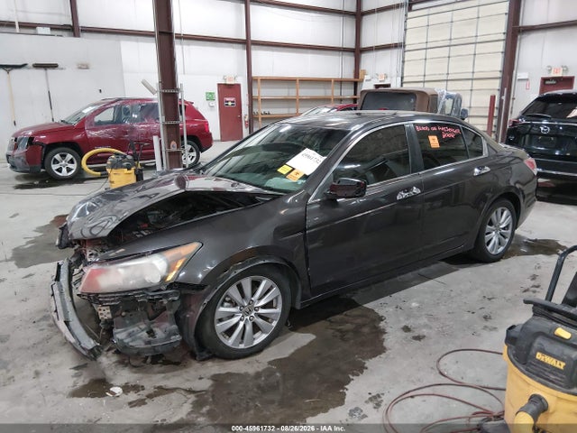 2011 Honda Accord 3.5 Ex-l მანქანა იყიდება აუქციონზე, vin: 1HGCP3F84BA008639, აუქციონის ნომერი: 45961732