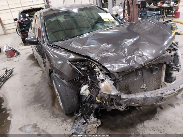 2011 Honda Accord 3.5 Ex-l მანქანა იყიდება აუქციონზე, vin: 1HGCP3F84BA008639, აუქციონის ნომერი: 45961732