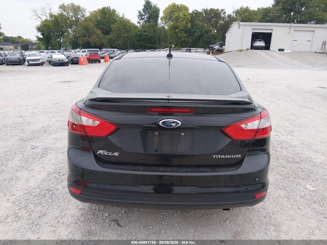45961759 :رقم المزاد ، 1FAHP3J22CL315861 vin ، 2012 Ford Focus Titanium مزاد بيع