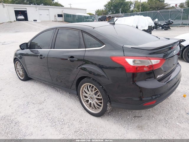 45961759 :رقم المزاد ، 1FAHP3J22CL315861 vin ، 2012 Ford Focus Titanium مزاد بيع