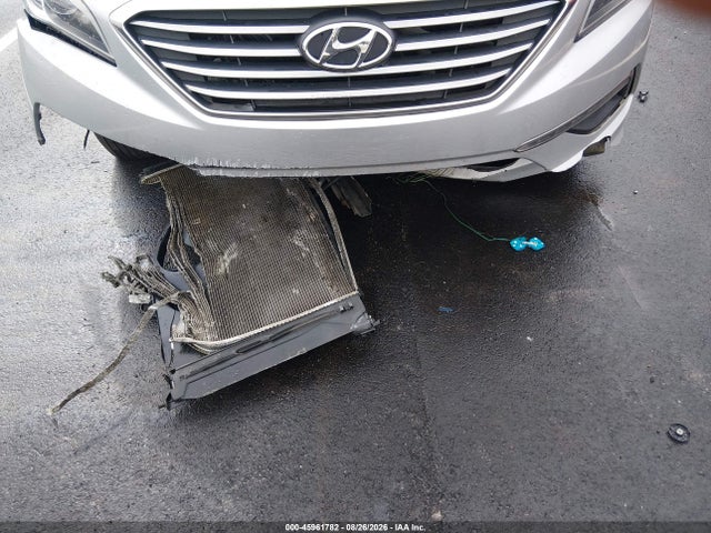 2015 Hyundai Sonata Se მანქანა იყიდება აუქციონზე, vin: 5NPE24AF0FH156237, აუქციონის ნომერი: 45961782