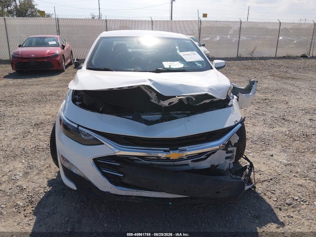 1G1ZD5ST1SF157321 Chevrolet Malibu Fwd 1lt