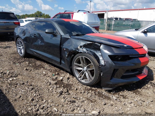 45961836 :رقم المزاد ، 1G1FB1RSXJ0118064 vin ، 2018 Chevrolet Camaro 1lt مزاد بيع