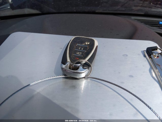 45961836 :رقم المزاد ، 1G1FB1RSXJ0118064 vin ، 2018 Chevrolet Camaro 1lt مزاد بيع