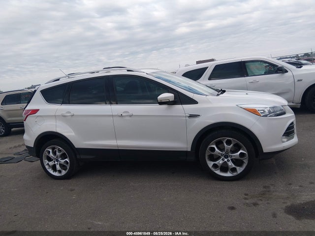 Продажа на аукционе авто 2016 Ford Escape Titanium, vin: 1FMCU9J96GUC89063, номер лота: 45961849