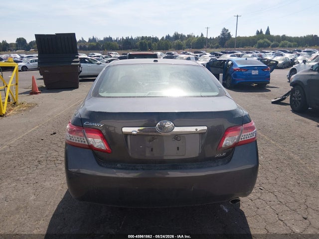 45961862 :رقم المزاد ، 4T4BF3EK8BR107636 vin ، 2011 Toyota Camry Xle مزاد بيع