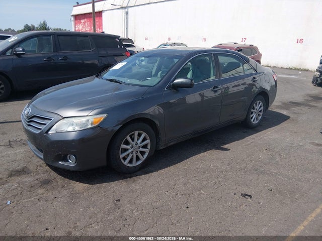 45961862 :رقم المزاد ، 4T4BF3EK8BR107636 vin ، 2011 Toyota Camry Xle مزاد بيع