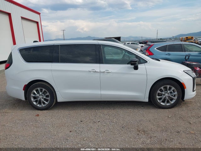 2C4RC1GG9VR581423 Chrysler Pacifica Limited