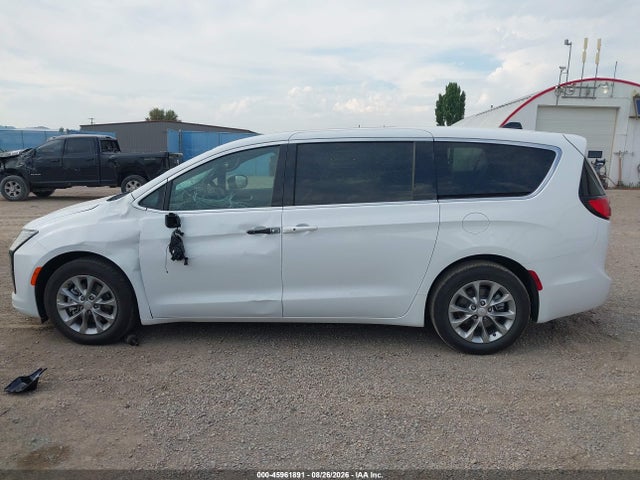 2C4RC1GG9VR581423 Chrysler Pacifica Limited